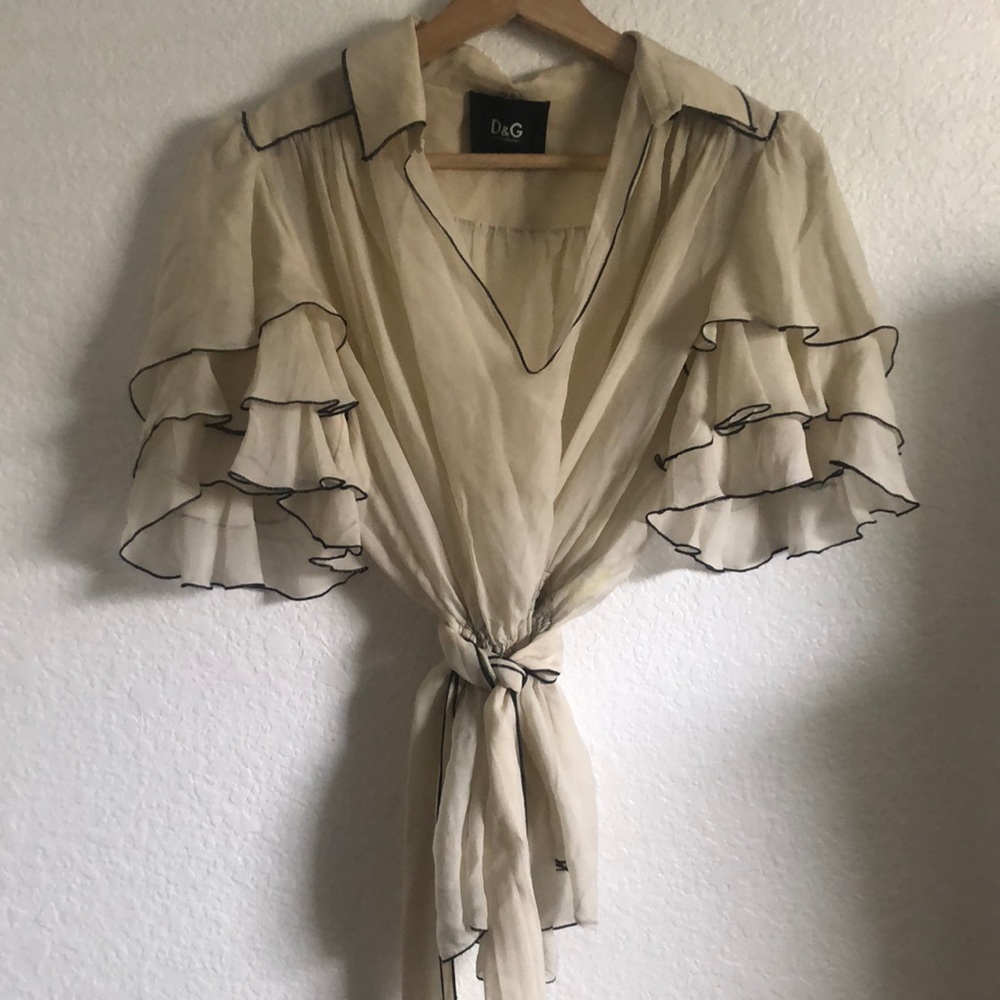 Authentic Dolce and Gobbana pure silk cream shirt